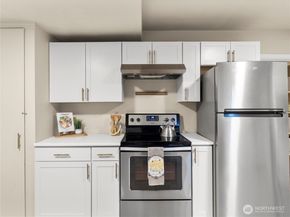 1146 N Callow Avenue, Bremerton WA 98312