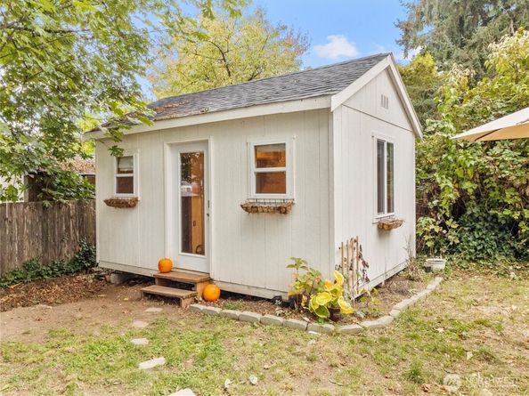 1146 N Callow Avenue, Bremerton WA 98312