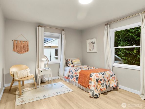 1146 N Callow Avenue, Bremerton WA 98312