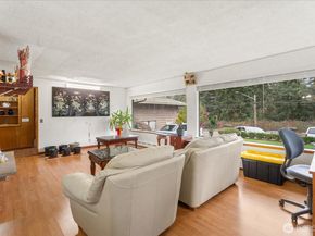 16545 Des Moines Memorial Drive S, Burien WA 98148