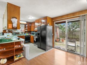 16545 Des Moines Memorial Drive S, Burien WA 98148