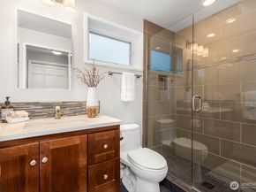 2101 Nob Hill Avenue N 1B, Seattle WA 98109