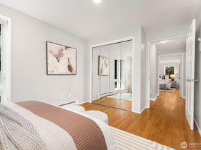 2101 Nob Hill Avenue N 1B, Seattle WA 98109