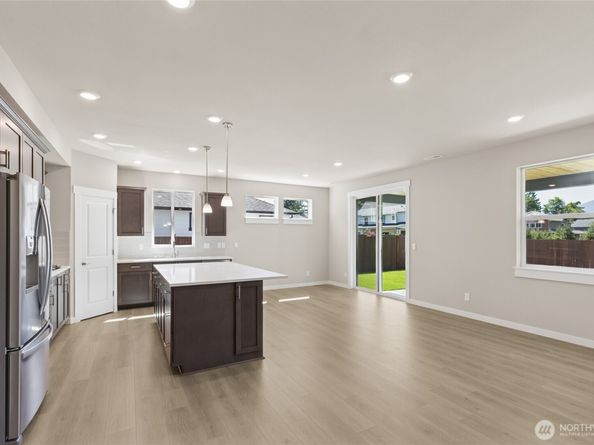 612 SE 11th Place 10, North Bend WA 98045