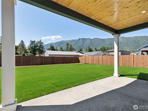 612 SE 11th Place 10, North Bend WA 98045