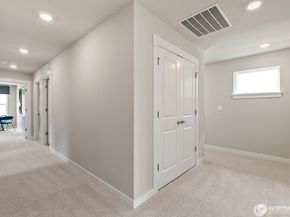 612 SE 11th Place 10, North Bend WA 98045