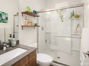 9632 NE 183rd Street B, Bothell WA 98011