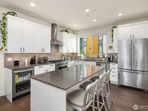 9632 NE 183rd Street B, Bothell WA 98011