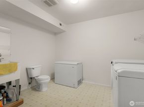 11622 114th Drive NE, Kirkland WA 98034