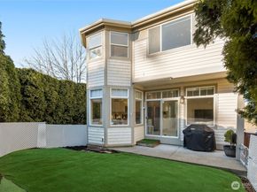 11622 114th Drive NE, Kirkland WA 98034