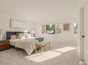 11622 114th Drive NE, Kirkland WA 98034