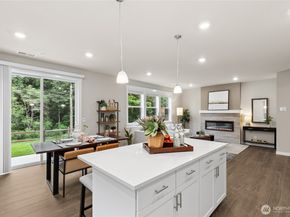 10520 135th Place NE 36, Kirkland WA 98033