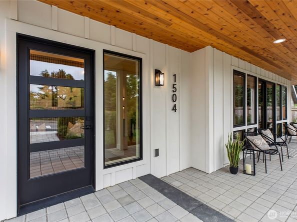 1504 3rd Street, Kirkland WA 98033