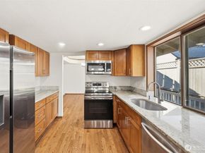 15931 22nd Avenue SW, Burien WA 98166