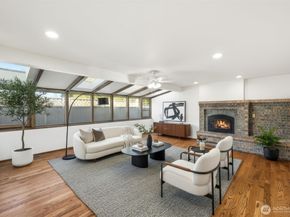 15931 22nd Avenue SW, Burien WA 98166