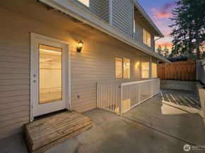 15931 22nd Avenue SW, Burien WA 98166