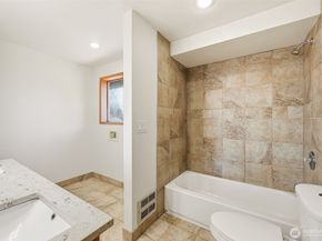 15931 22nd Avenue SW, Burien WA 98166