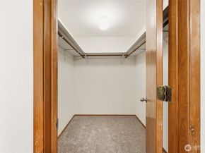 15931 22nd Avenue SW, Burien WA 98166