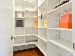 6225 NE 181st Street 101, Kenmore WA 98028