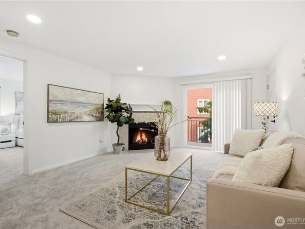 12607 SE 41 Place H208, Bellevue WA 98006