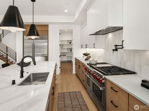 12525 NE 75th Street, Kirkland WA 98033