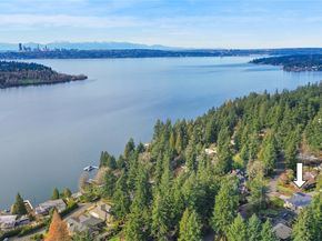 2202 102nd Place SE, Bellevue WA 98004