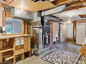 14111 12th Avenue SW, Burien WA 98166