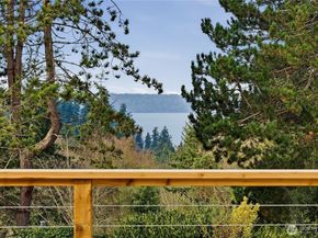 14111 12th Avenue SW, Burien WA 98166