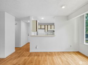 14424 NE 30th Place 29A, Bellevue WA 98007