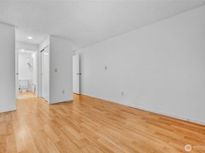 14424 NE 30th Place 29A, Bellevue WA 98007