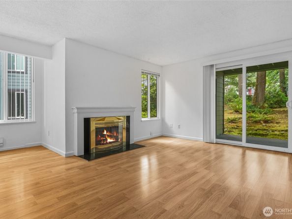 14424 NE 30th Place 29A, Bellevue WA 98007