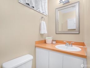 8213 37th Avenue SW, Seattle WA 98126