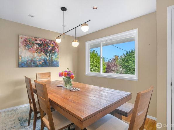 8213 37th Avenue SW, Seattle WA 98126