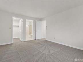 132 NE 95th Street B309, Seattle WA 98115