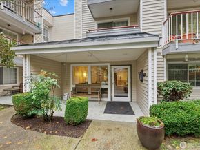 132 NE 95th Street B309, Seattle WA 98115