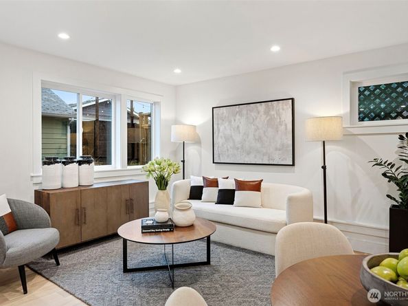 8003 25th Avenue NW, Seattle WA 98117