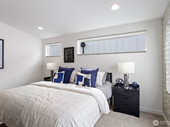 2527 29th Avenue S A, Seattle WA 98144