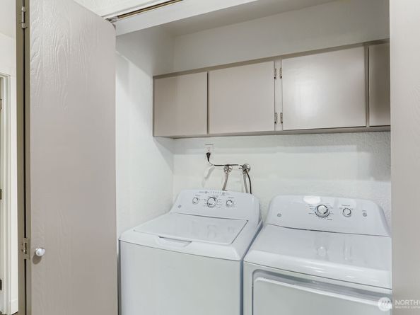 830 Kirkland Way 204, Kirkland WA 98033