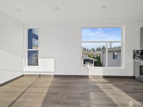 9743 57th Avenue S C, Seattle WA 98118