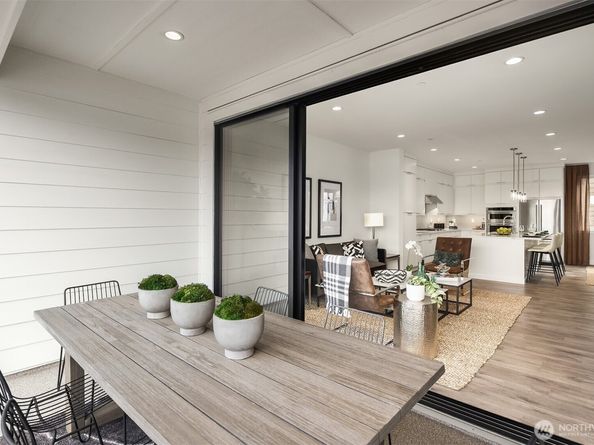 10819 (HS 101) 120TH Lane NE C, Kirkland WA 98033