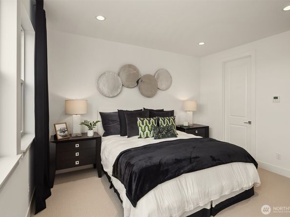 10819 (HS 101) 120TH Lane NE C, Kirkland WA 98033