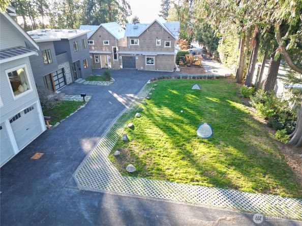 3949 A W Barrett Lane, Seattle WA 98199