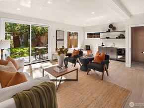 3949 A W Barrett Lane, Seattle WA 98199