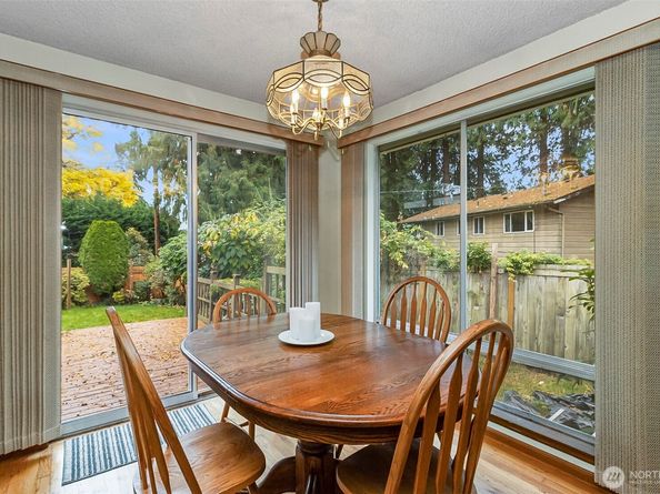 15729 Larch Way, Lynnwood WA 98087