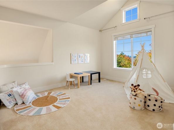 2336 29th Avenue NE, Issaquah WA 98029