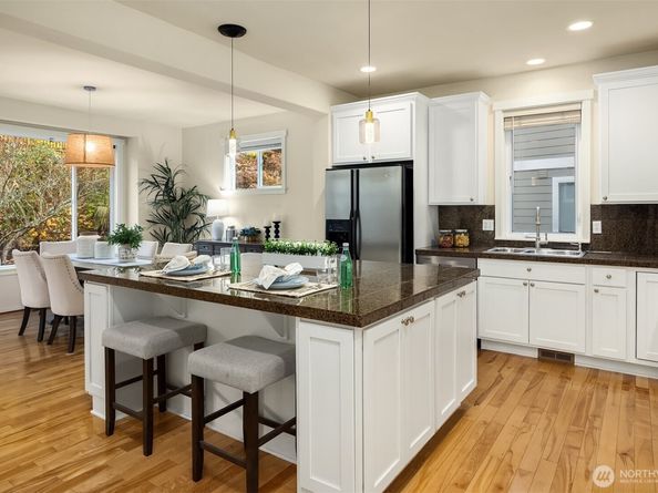 2336 29th Avenue NE, Issaquah WA 98029