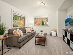 2884 258th Place SE, Sammamish WA 98075