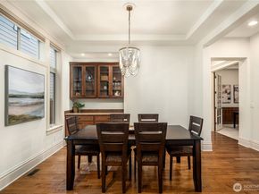 2884 258th Place SE, Sammamish WA 98075