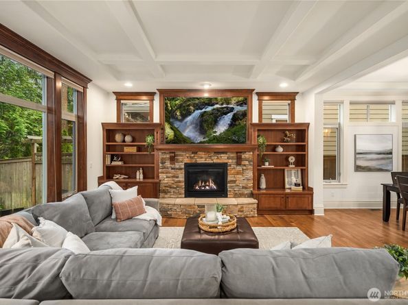 2884 258th Place SE, Sammamish WA 98075