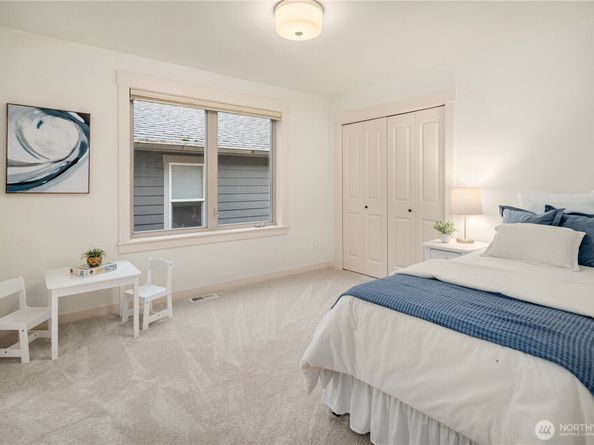 2884 258th Place SE, Sammamish WA 98075